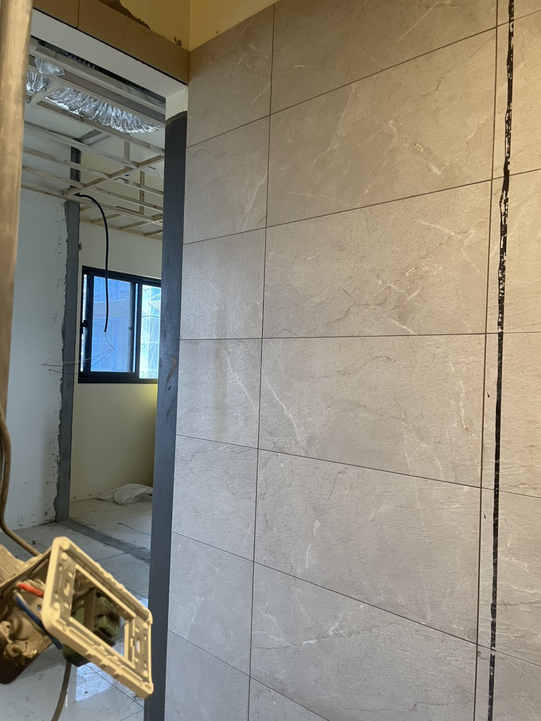 新北市板橋區廁所翻修局部貼磚